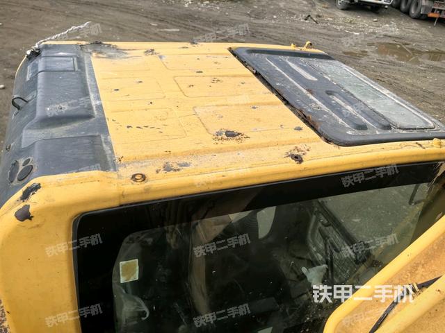 駕駛室頂部俯視（上車部件）