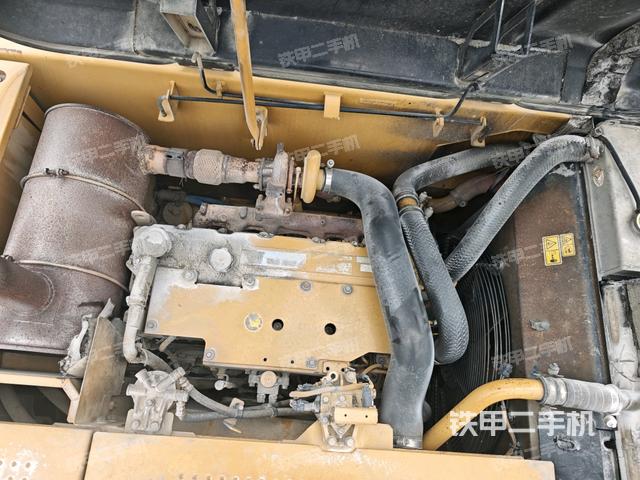 氣門室蓋螺絲特寫（上車部件）