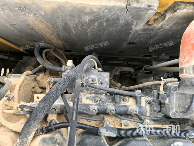 氣門室蓋螺絲特寫（上車部件）