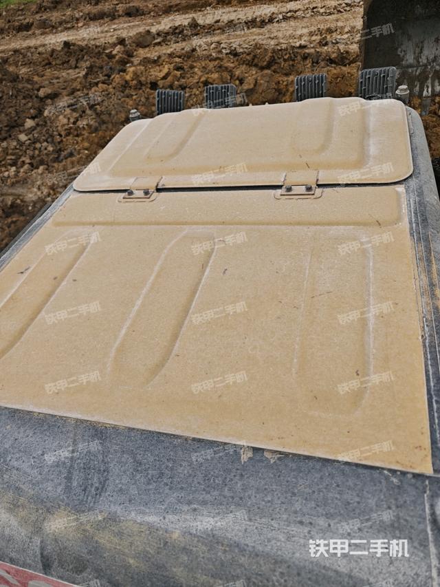 駕駛室頂部俯視（上車部件）