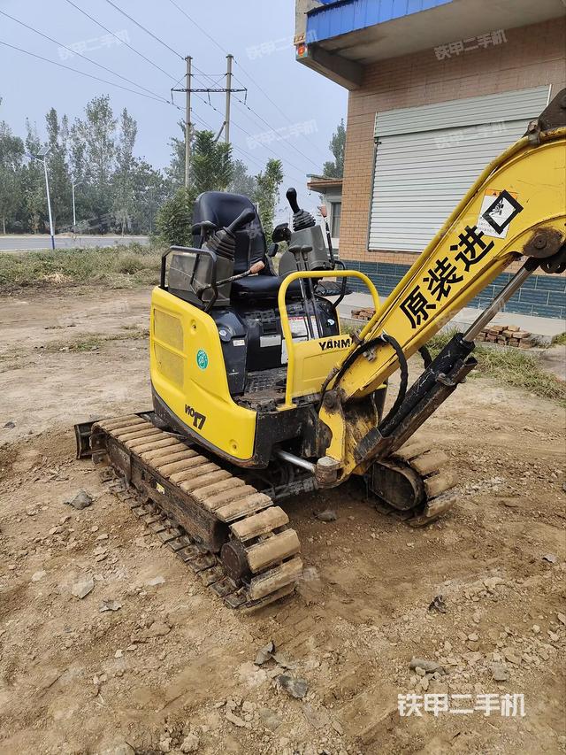 駕駛室整體（整機外觀）