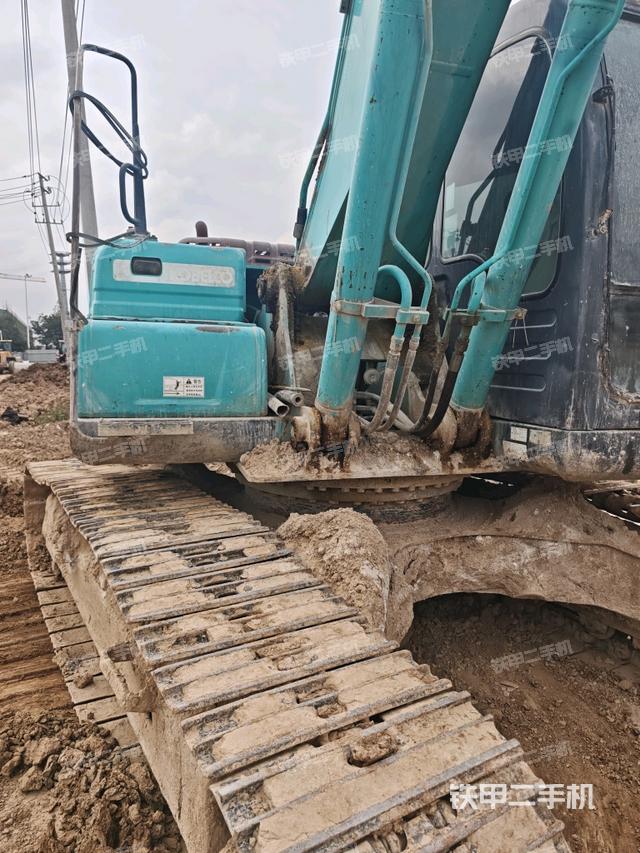 大臂油缸整體?豎拍（工作和回轉(zhuǎn)裝置）