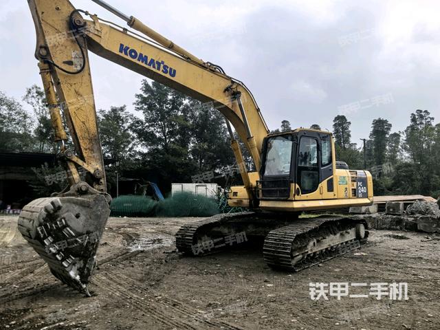 小松PC240LC-8挖掘機(jī)