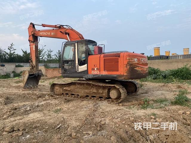 日立ZX200-3挖掘机