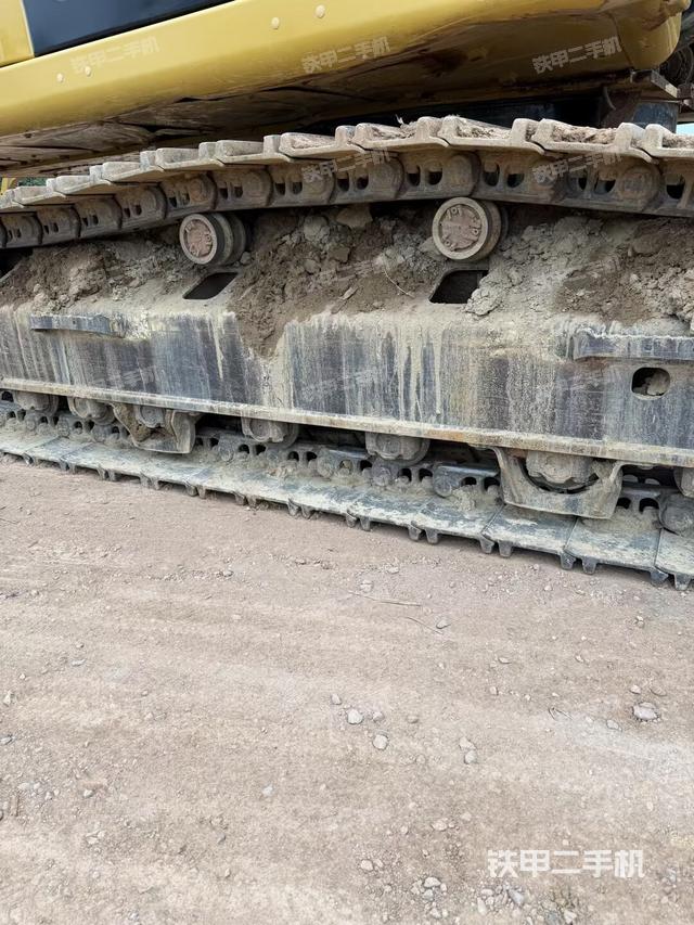 左侧行走马达盖板（行走机构）