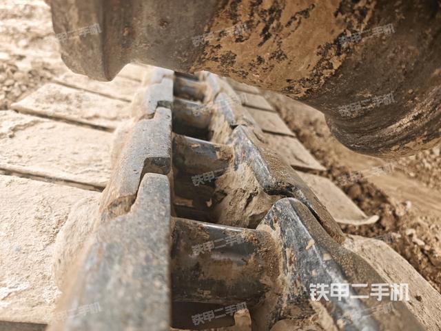 左側(cè)履帶整體?（行走機構(gòu)）