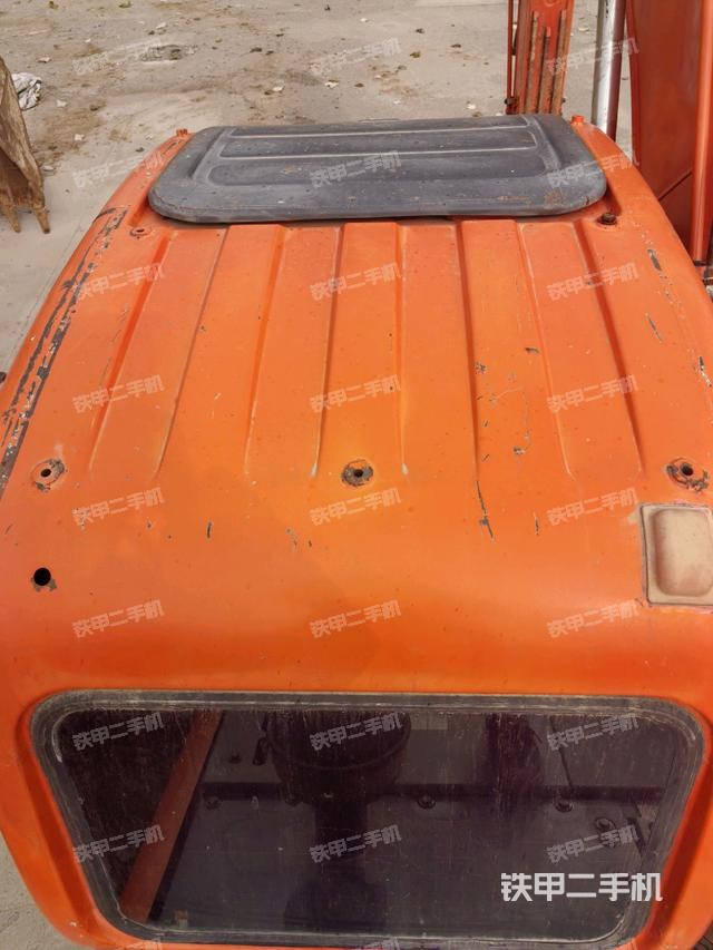 駕駛室頂部（整機(jī)外觀）