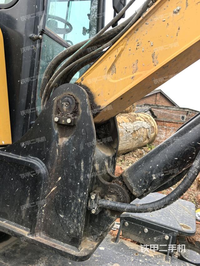 大臂根部?斜(工作和回轉(zhuǎn)裝置) 大臂根部?斜(工作和回轉(zhuǎn)裝置)