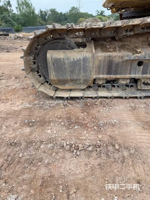 右侧履带整体（行走机构）