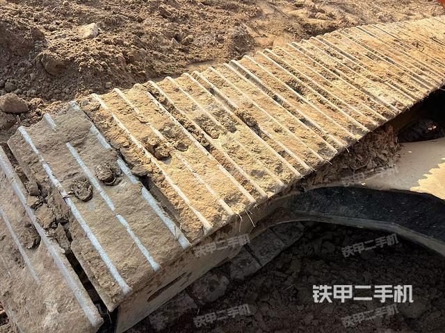 单侧履带整体（整机外观）