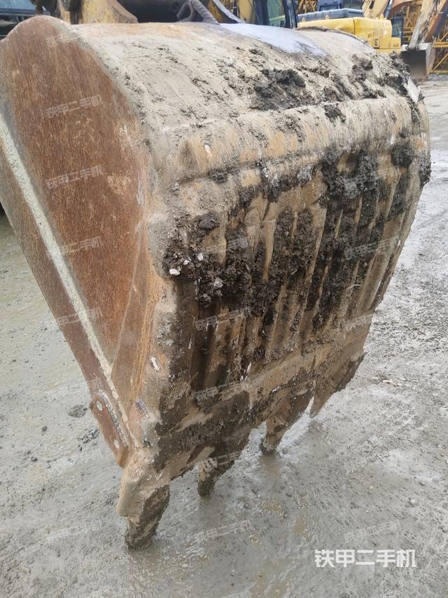 電瓶(大件艙室) 電瓶(大件艙室)