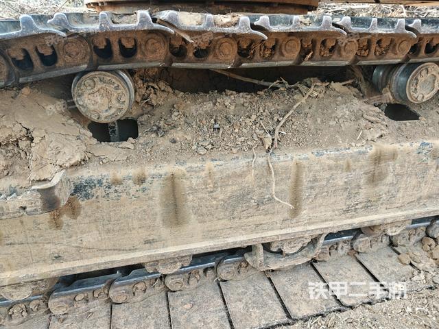 右側(cè)履帶整體（行走機(jī)構(gòu)）