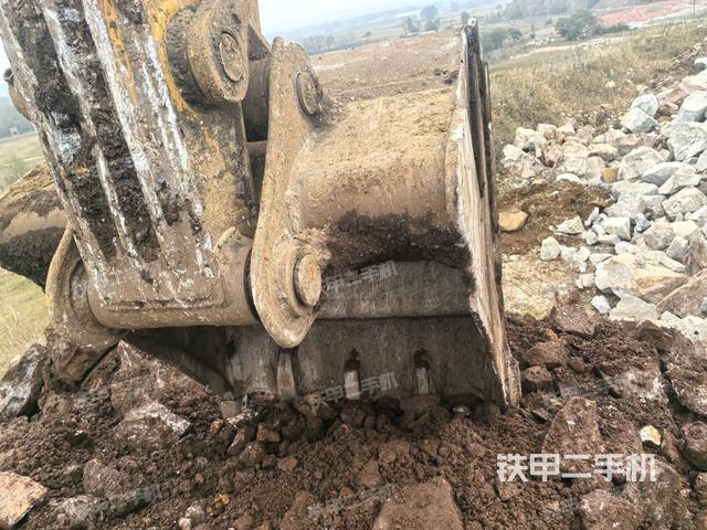 小臂整體左后(工作和回轉(zhuǎn)裝置) 小臂整體左后(工作和回轉(zhuǎn)裝置)