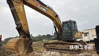 徐工XE200DA挖掘机