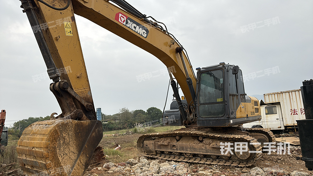 徐工XE200DA挖掘机