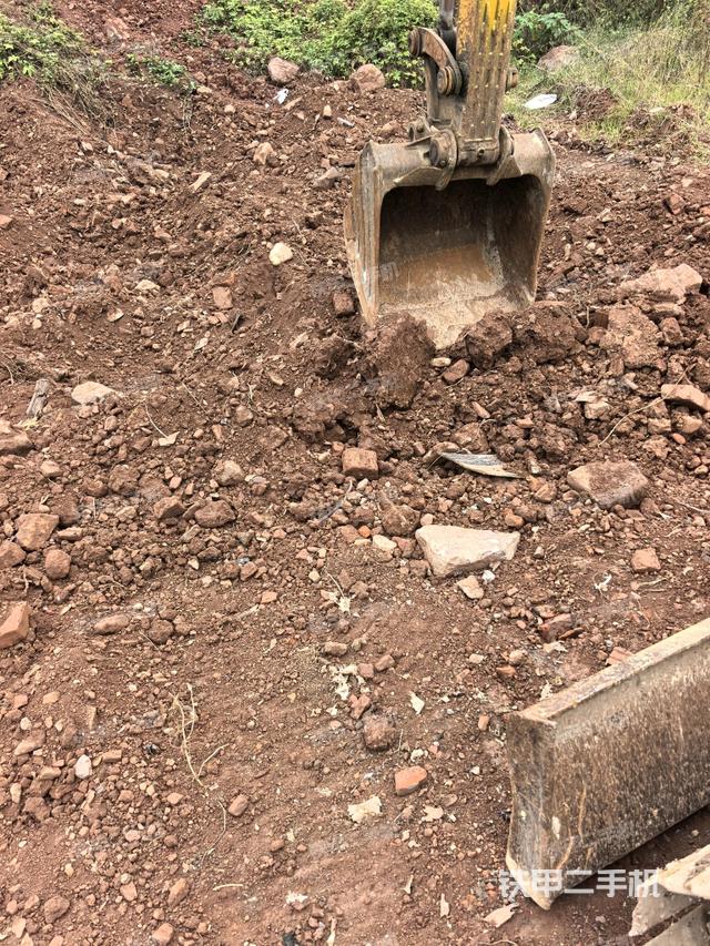 铲斗45度(工作和回转装置) 铲斗45度(工作和回转装置)