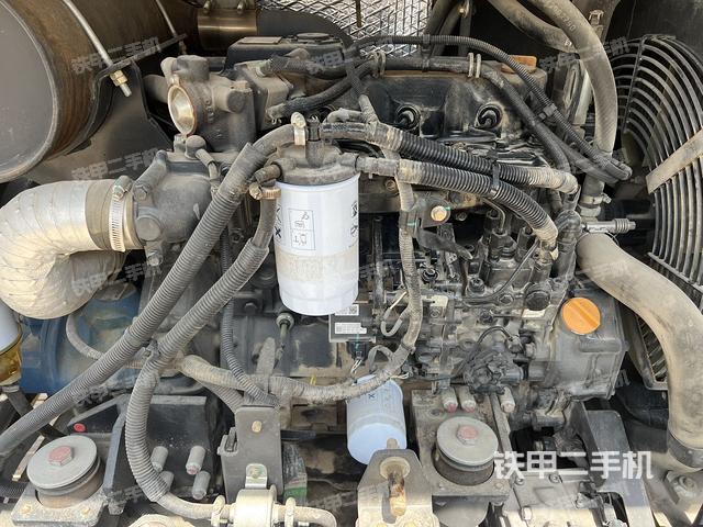 發(fā)動機整體俯視(整機外觀) 發(fā)動機整體俯視(整機外觀)