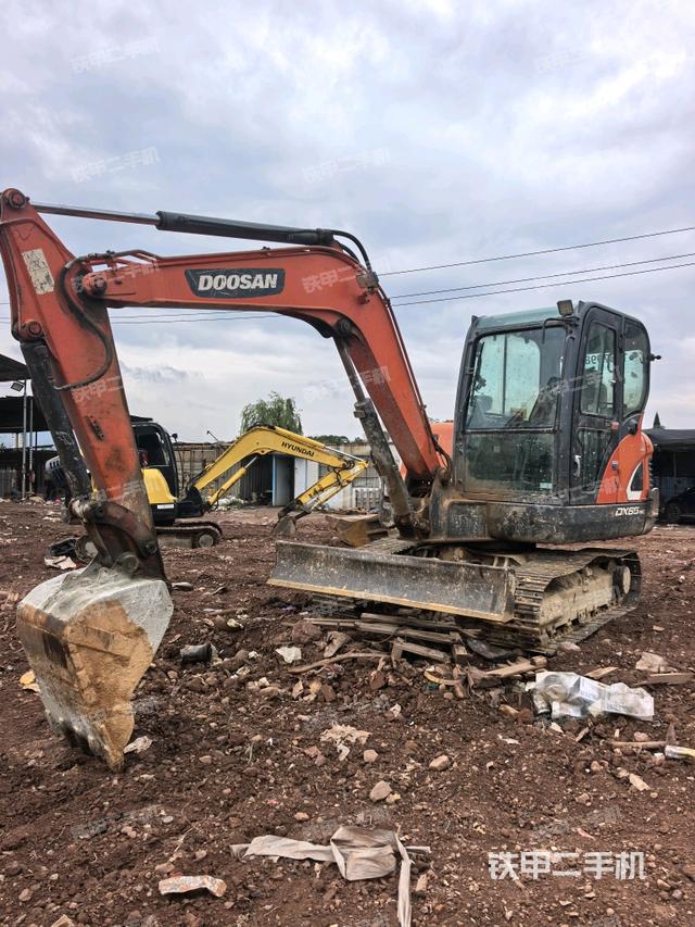 左后45(整机外观) 左后45(整机外观)