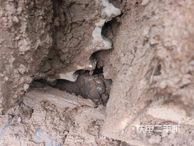 右側(cè)行走馬達(dá)蓋板(行走機(jī)構(gòu)) 右側(cè)行走馬達(dá)蓋板(行走機(jī)構(gòu))