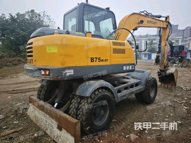 整機(jī)右后45°(整機(jī)外觀) 整機(jī)右后45°(整機(jī)外觀)