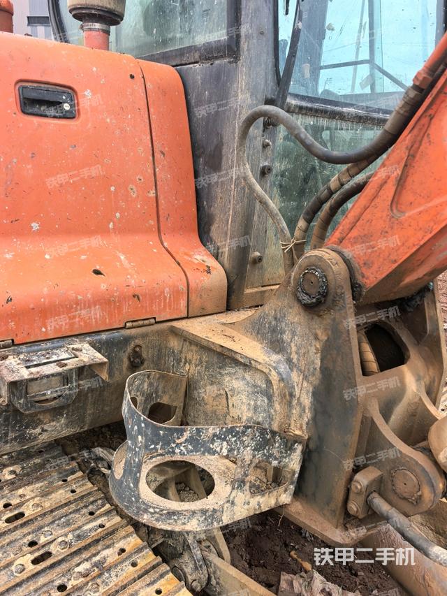 大臂根部 斜(工作和回转装置) 大臂根部 斜(工作和回转装置)