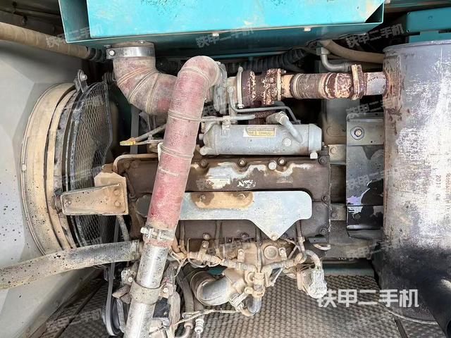 发动机整体俯视(整机外观) 发动机整体俯视(整机外观)