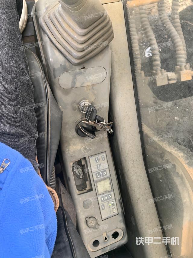 小時(shí)表(駕駛室部分) 小時(shí)表(駕駛室部分)