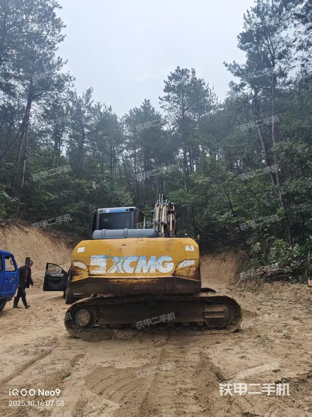 整机右后45°(整机外观) 整机右后45°(整机外观)