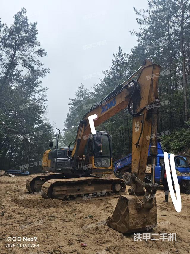 徐工XE150D挖掘机