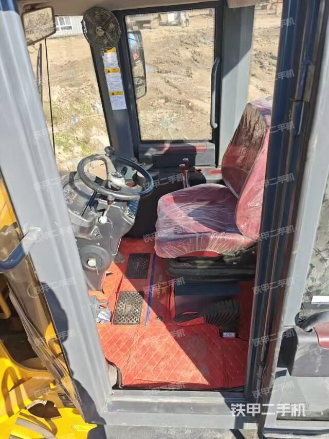 驾驶室工作台（整机外观及大件）