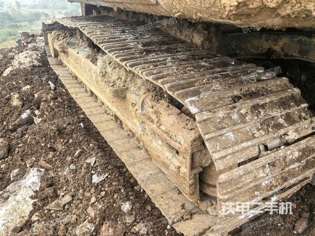 右側(cè)行走馬達(dá)蓋板(行走機(jī)構(gòu)) 右側(cè)行走馬達(dá)蓋板(行走機(jī)構(gòu))