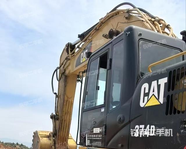 駕駛室左后45度(駕駛室部分) 駕駛室左后45度(駕駛室部分)