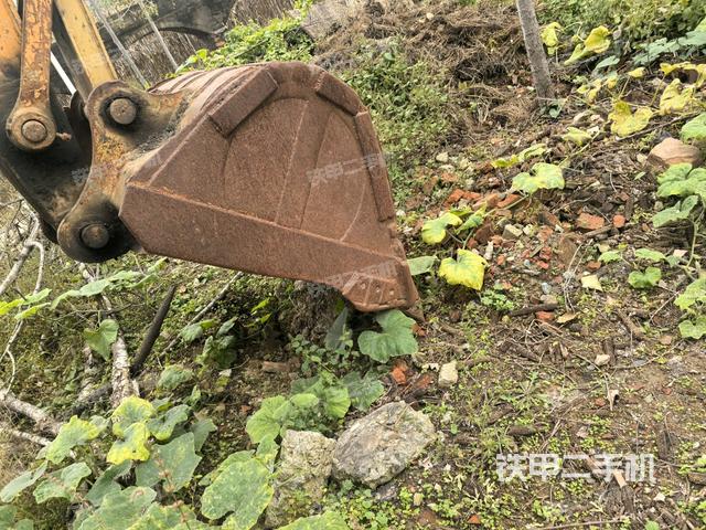 小臂整體左后(工作和回轉(zhuǎn)裝置) 小臂整體左后(工作和回轉(zhuǎn)裝置)