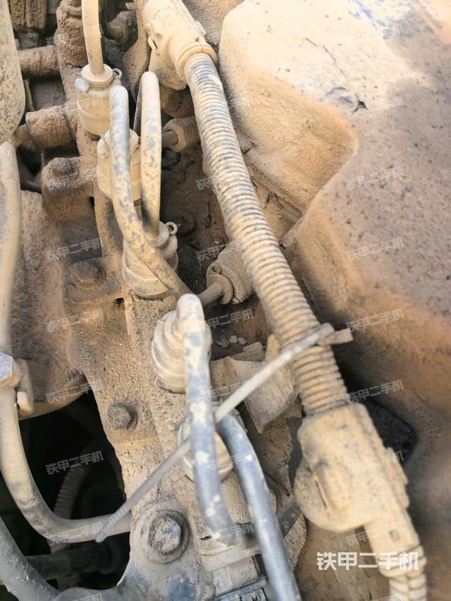 中央回转接头特写(上车部件) 中央回转接头特写(上车部件)