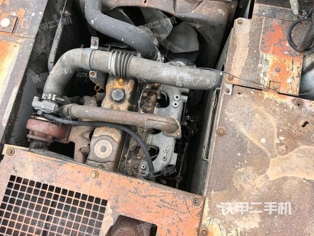 氣門室蓋螺絲特寫(上車部件) 氣門室蓋螺絲特寫(上車部件)