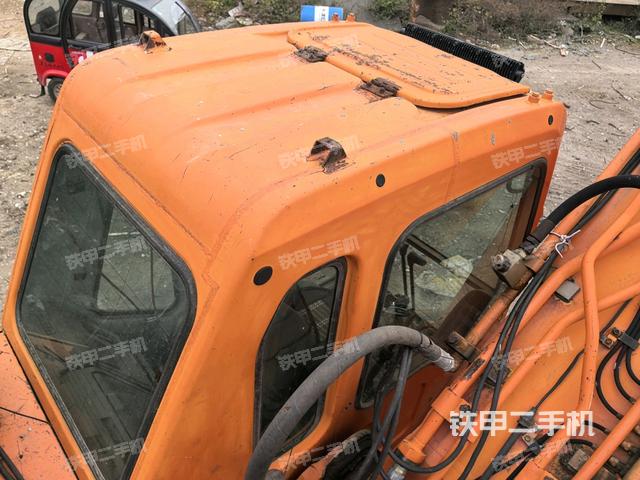 发动机室（上车部件）