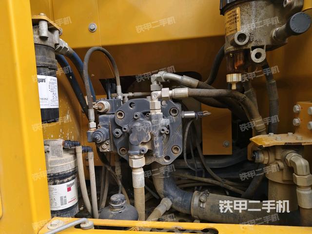 液壓泵室(大件艙室) 液壓泵室(大件艙室)