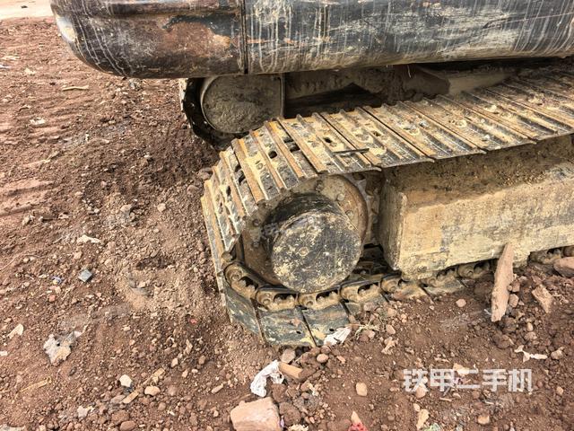 右驱动轮(行走机构) 右驱动轮(行走机构)