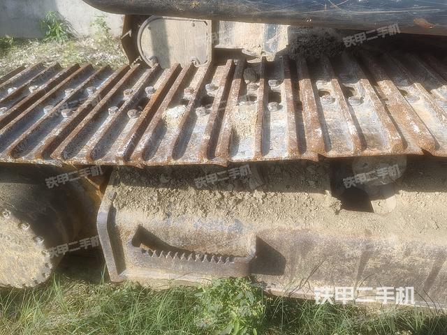 單側履帶整體(整機外觀) 單側履帶整體(整機外觀)