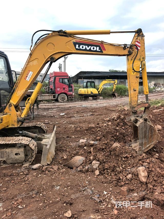 大臂根部 斜(工作和回转装置) 大臂根部 斜(工作和回转装置)