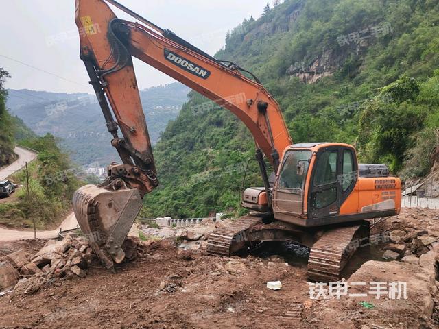 斗山DX220LC-9C ACE挖掘機(jī)