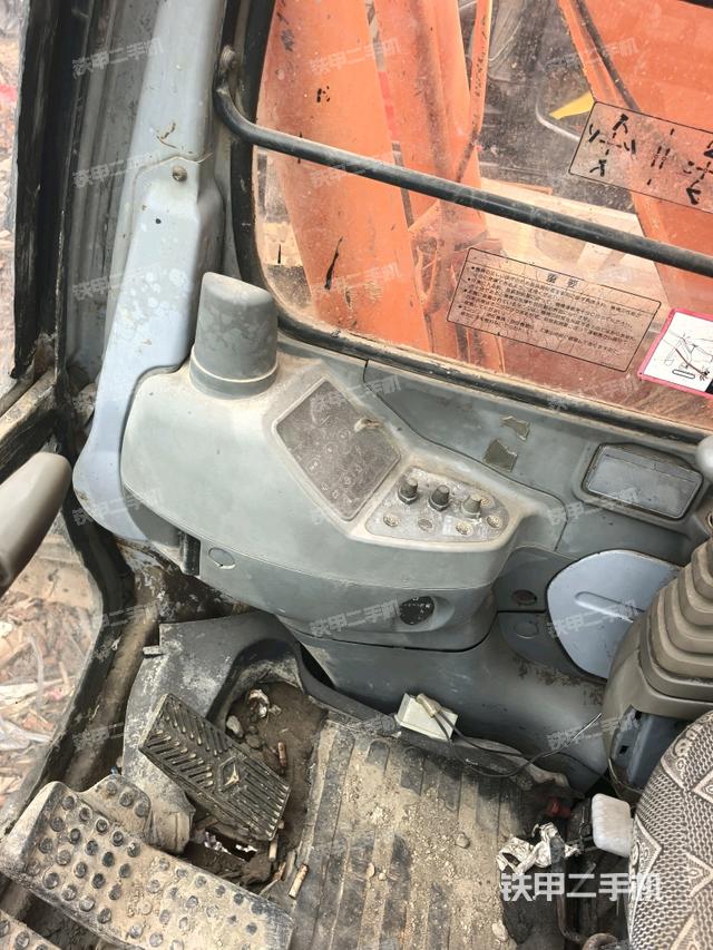 顯示屏?(駕駛室部分) 顯示屏?(駕駛室部分)