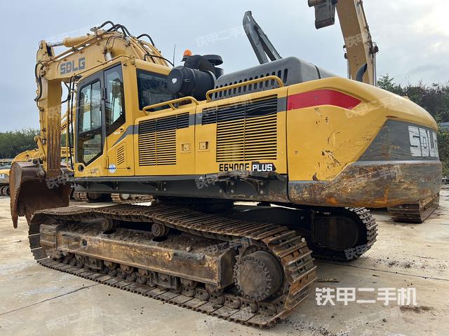 整機(jī)右后45°(整機(jī)外觀) 整機(jī)右后45°(整機(jī)外觀)