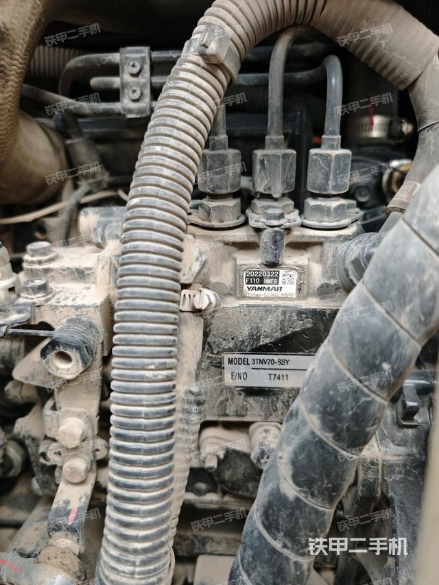 发动机整体俯视(整机外观) 发动机整体俯视(整机外观)