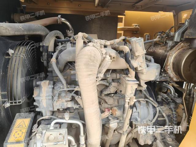 发动机整体俯视(整机外观) 发动机整体俯视(整机外观)