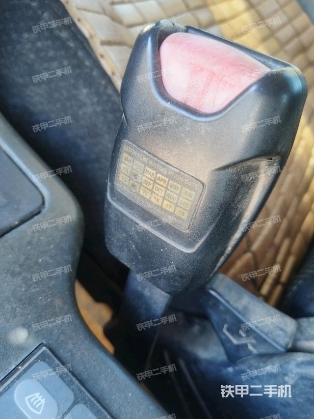 座椅后部(駕駛室部分) 座椅后部(駕駛室部分)