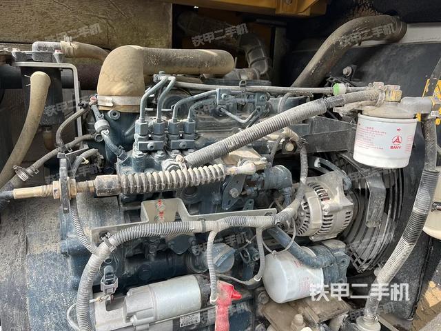 发动机整体俯视(整机外观) 发动机整体俯视(整机外观)