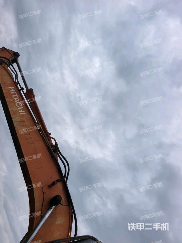 大臂整體?右側(工作和回轉裝置) 大臂整體?右側(工作和回轉裝置)