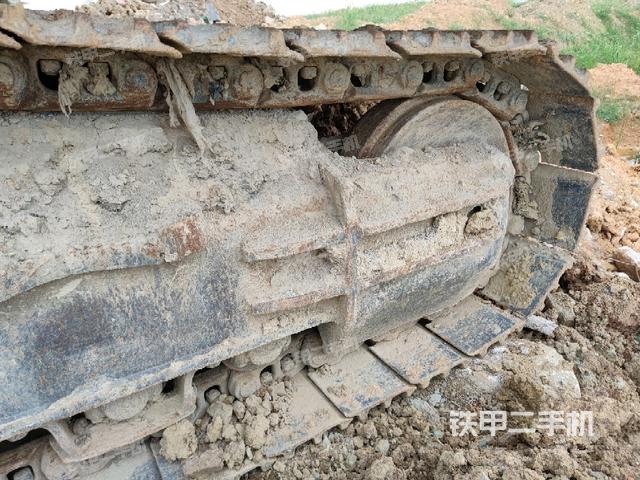 右側(cè)行走馬達(dá)蓋板(行走機(jī)構(gòu)) 右側(cè)行走馬達(dá)蓋板(行走機(jī)構(gòu))