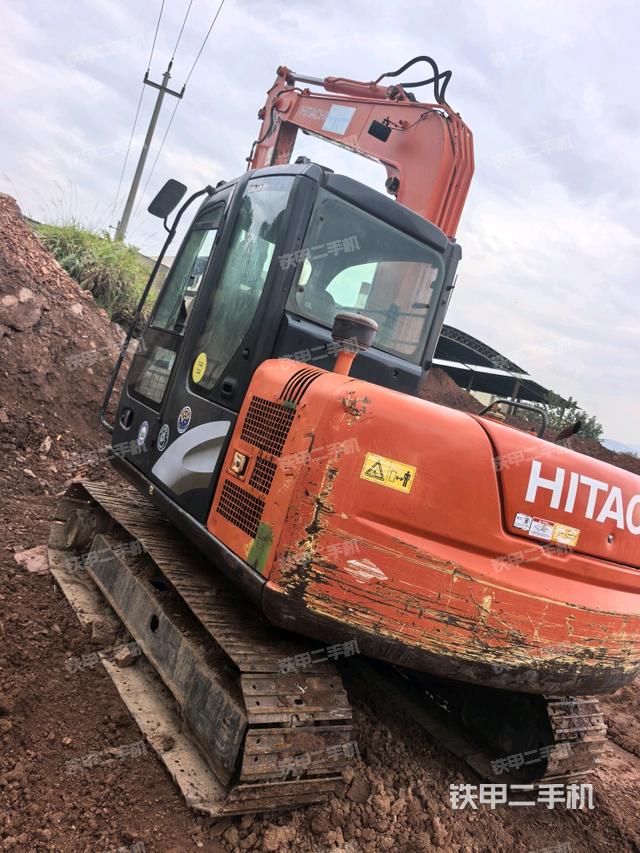 左后45(整機(jī)外觀) 左后45(整機(jī)外觀)